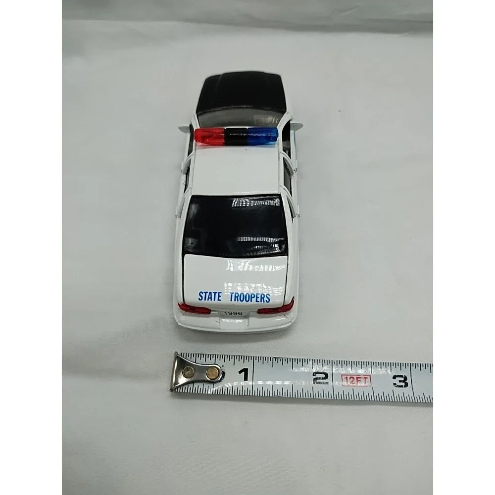 1993 Road Champs Chevrolet Caprice Alaska State Troopers Diecast Car 5